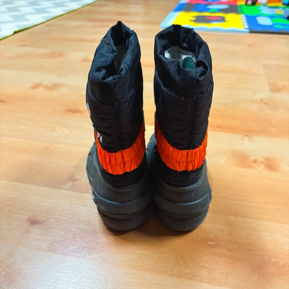 Sorel x Disney Black & Orange Olaf Frozen Insulated Winter Snow Boots Size 8